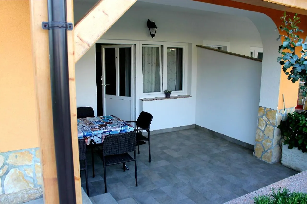 Apartmani Mladenka Malinska Apartmán