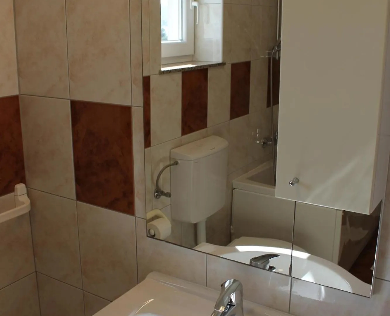 شقة Apartmani Mladenka مالينسكا
